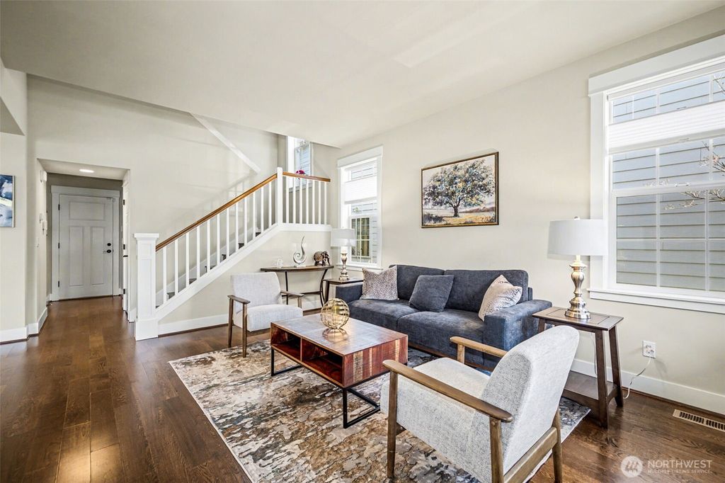 Photo of 315 4th Avenue S, Kirkland, WA 98033 (MLS # 2504605)