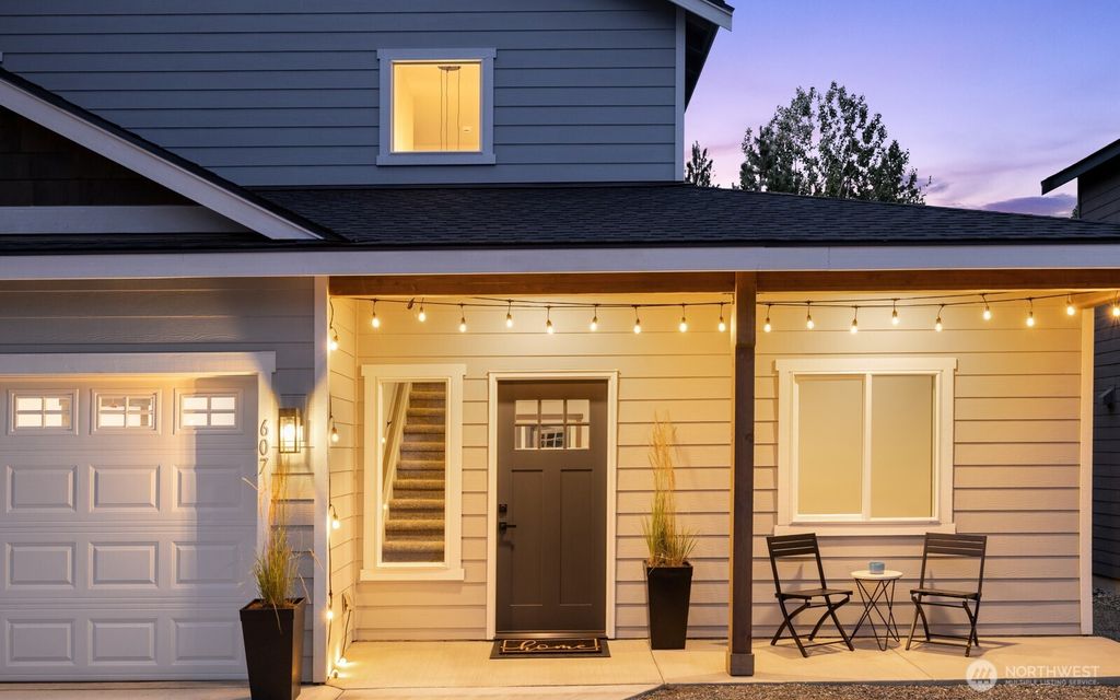 Photo of 607 Park Street, Cle Elum, WA 98922 (MLS # 2490029)