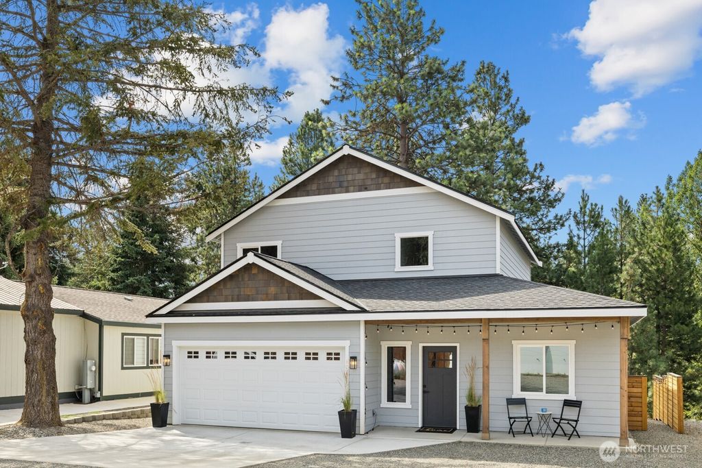 Photo of 607 Park Street, Cle Elum, WA 98922 (MLS # 2490029)