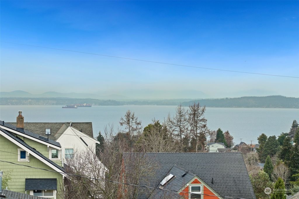 Photo of 5324 46th Avenue SW, Seattle, WA 98136 (MLS # 2033204)