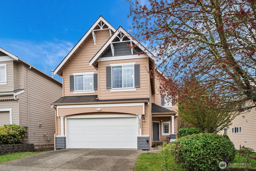 Photo of 22637 SE 12th Place, Sammamish, WA 98075 (MLS # 2380564)