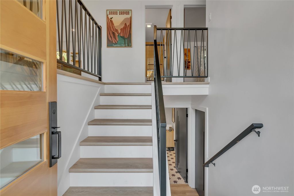 Photo of 2310 Aberdeen Avenue NE, Renton, WA 98056 (MLS # 2511917)