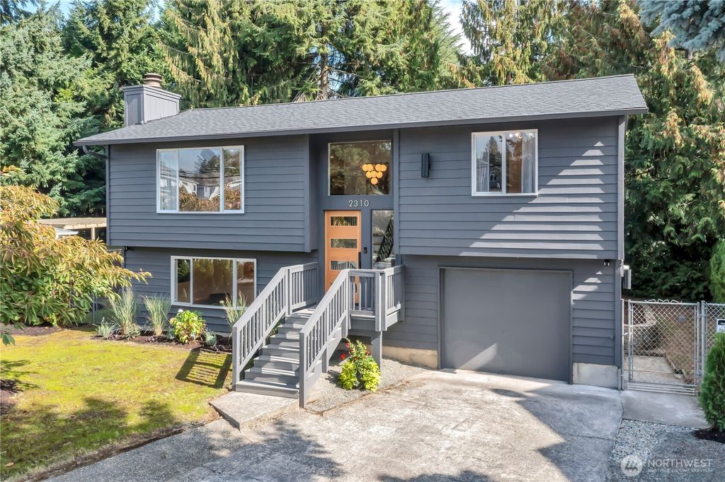 Photo of 2310 Aberdeen Avenue NE, Renton, WA 98056 (MLS # 2511917)