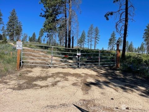 Photo of 0 nna 4XX Harmony Heights Road, Brewster, WA 98812 (MLS # 2389932)