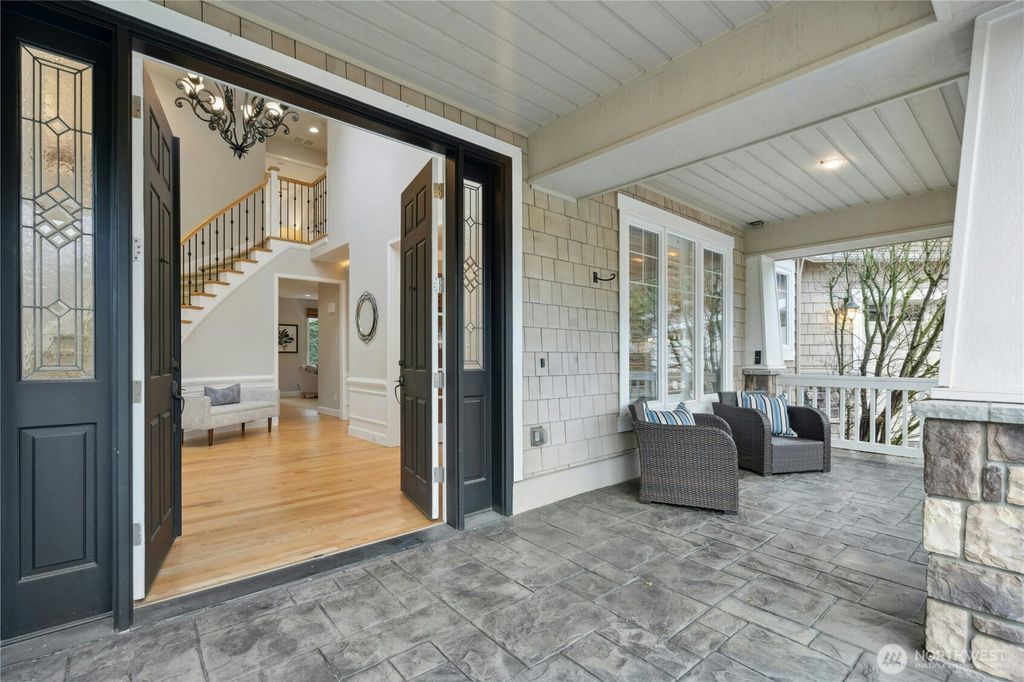 Photo of 2438 278th Court SE, Sammamish, WA 98075 (MLS # 2347937)
