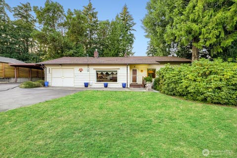 Photo of 4860 S 175th Street, SeaTac, WA 98188 (MLS # 2549794)