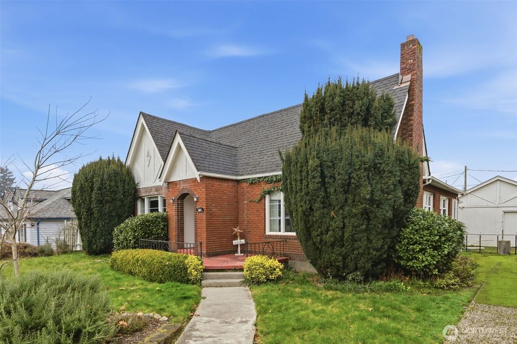 Photo of 407 Centralia College Boulevard, Centralia, WA 98531 (MLS # 2469767)