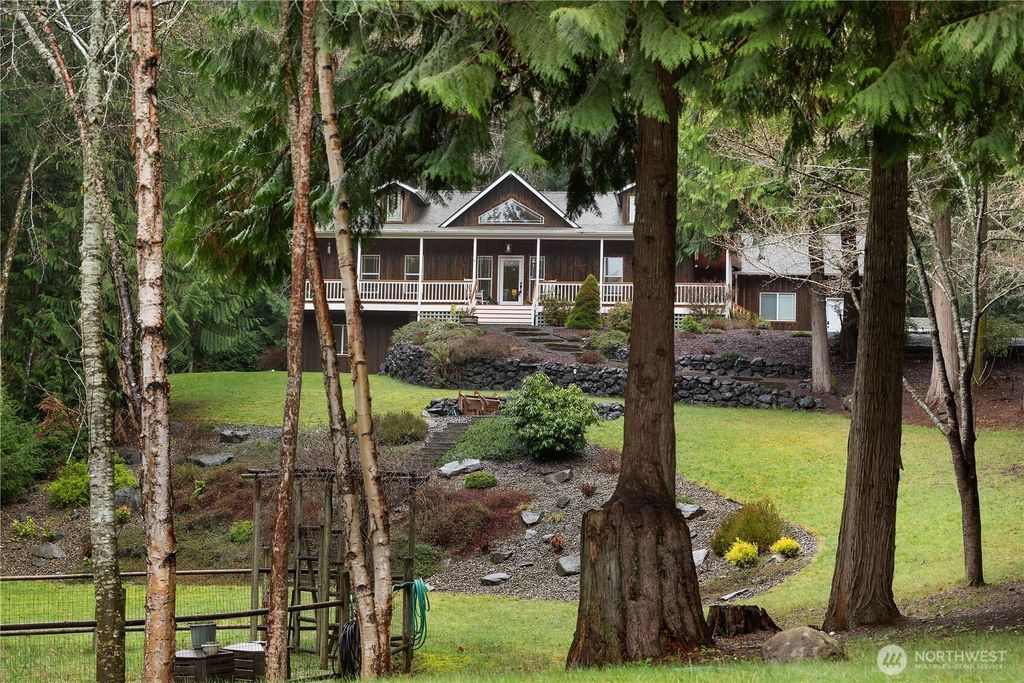 Photo of 80 E Sea Breeze Lane, Shelton, WA 98584 (MLS # 2489086)