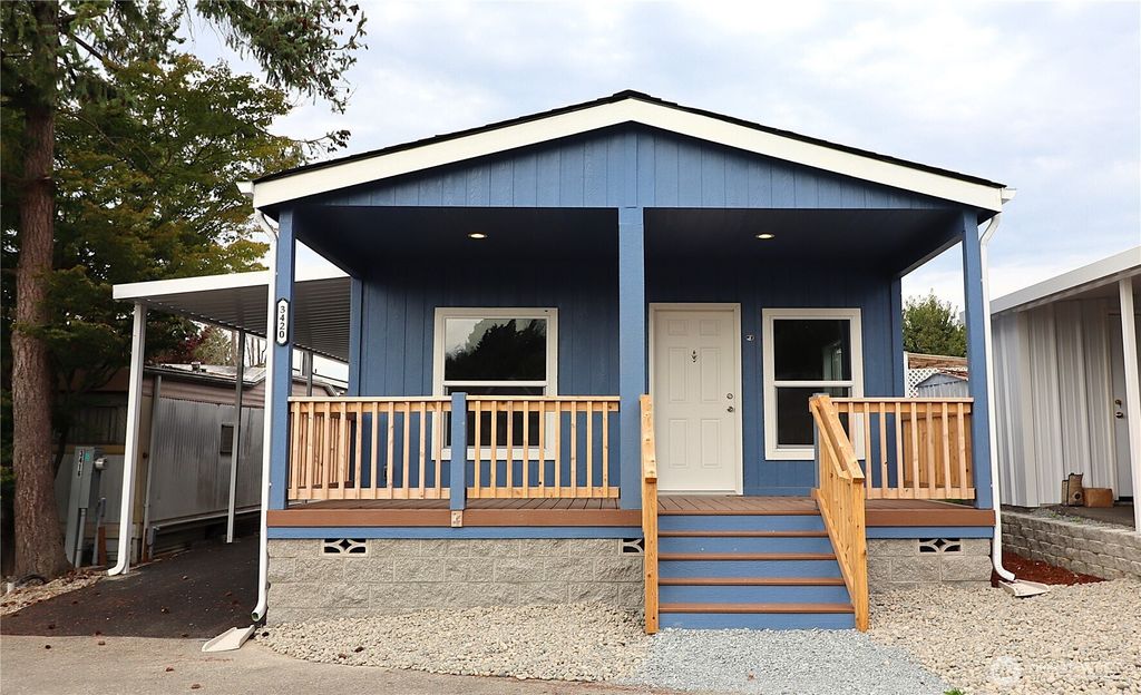 Photo of 3420 S 182nd Place #209, SeaTac, WA 98188 (MLS # 2435425)