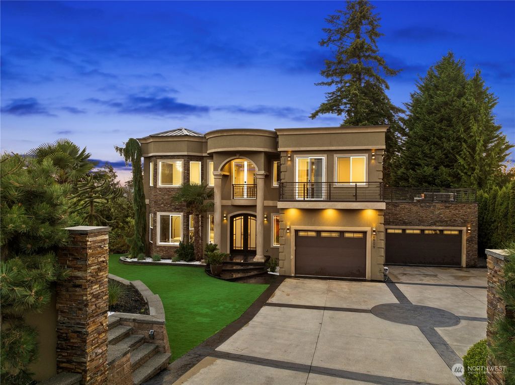 6609 112th Avenue, Newcastle House for Sale in Newcastle 2278856