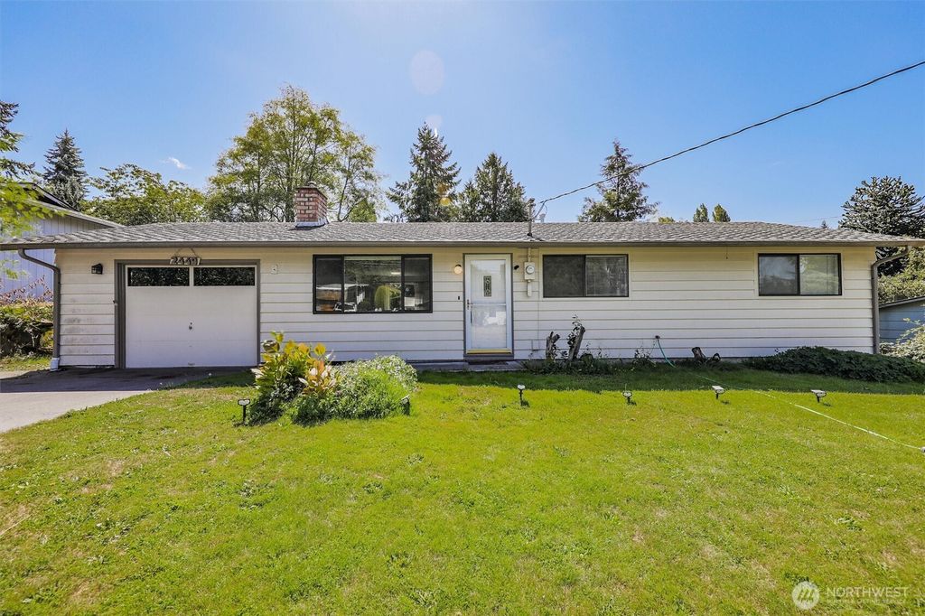Photo of 2449 SW 328th Street, Federal Way, WA 98023 (MLS # 2424393)