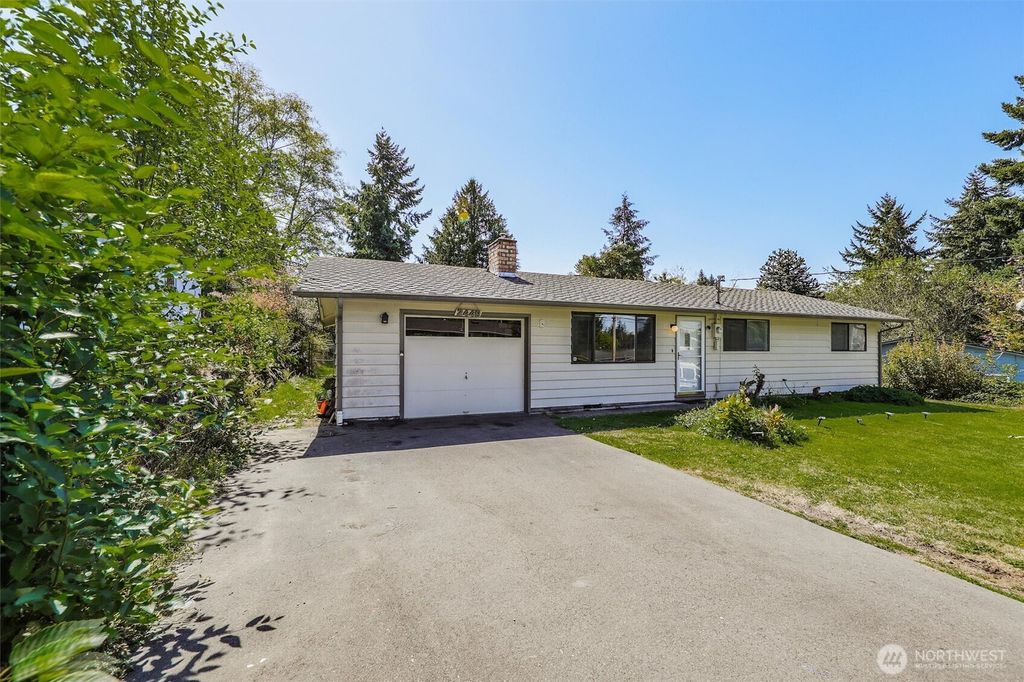 Photo of 2449 SW 328th Street, Federal Way, WA 98023 (MLS # 2424393)