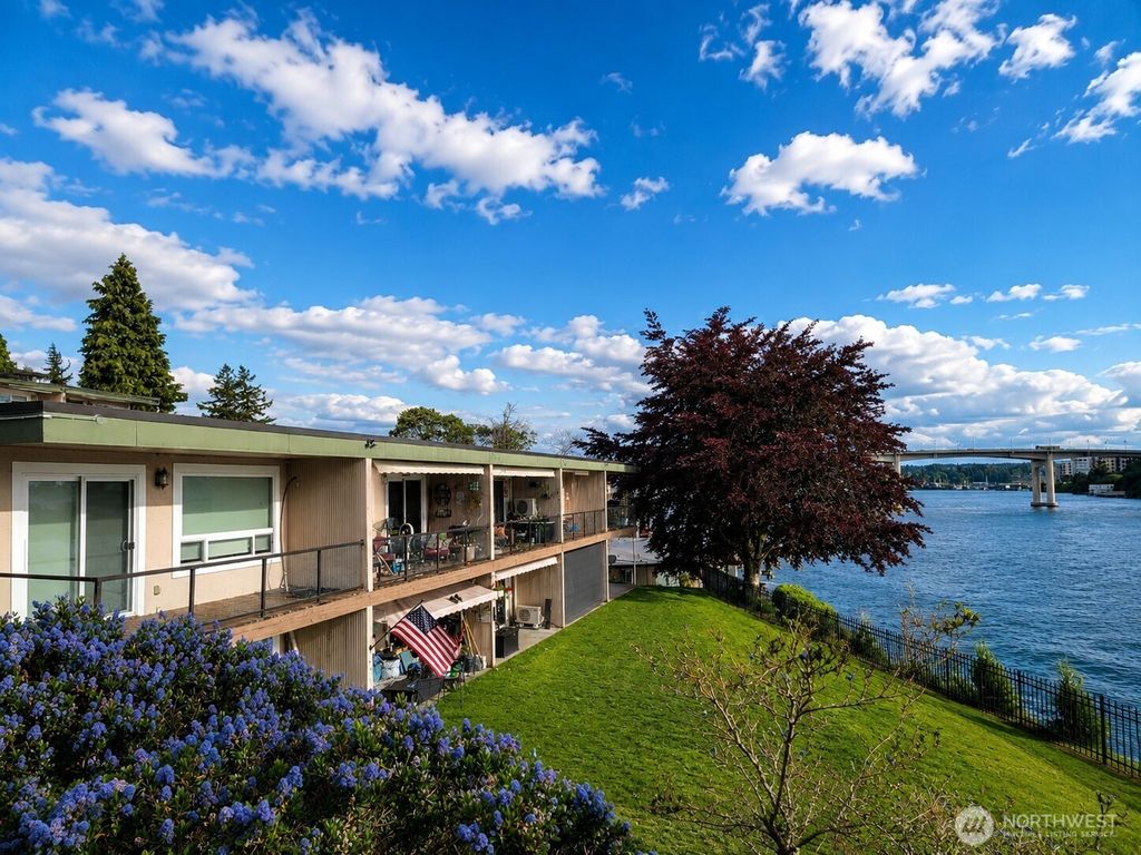 Photo of 1717 E 16th Street Ct #103, Bremerton, WA 98310 (MLS # 2526984)
