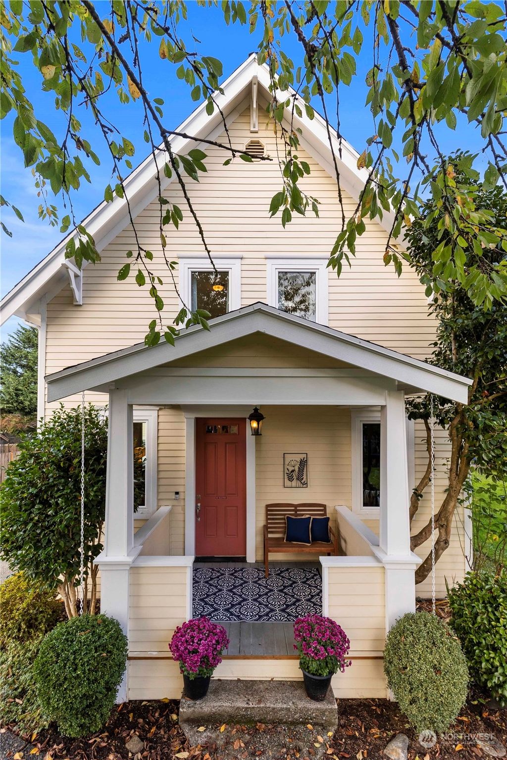 Photo of 26808 NE Virgina Street St, Duvall, WA 98019 (MLS # 2175229)