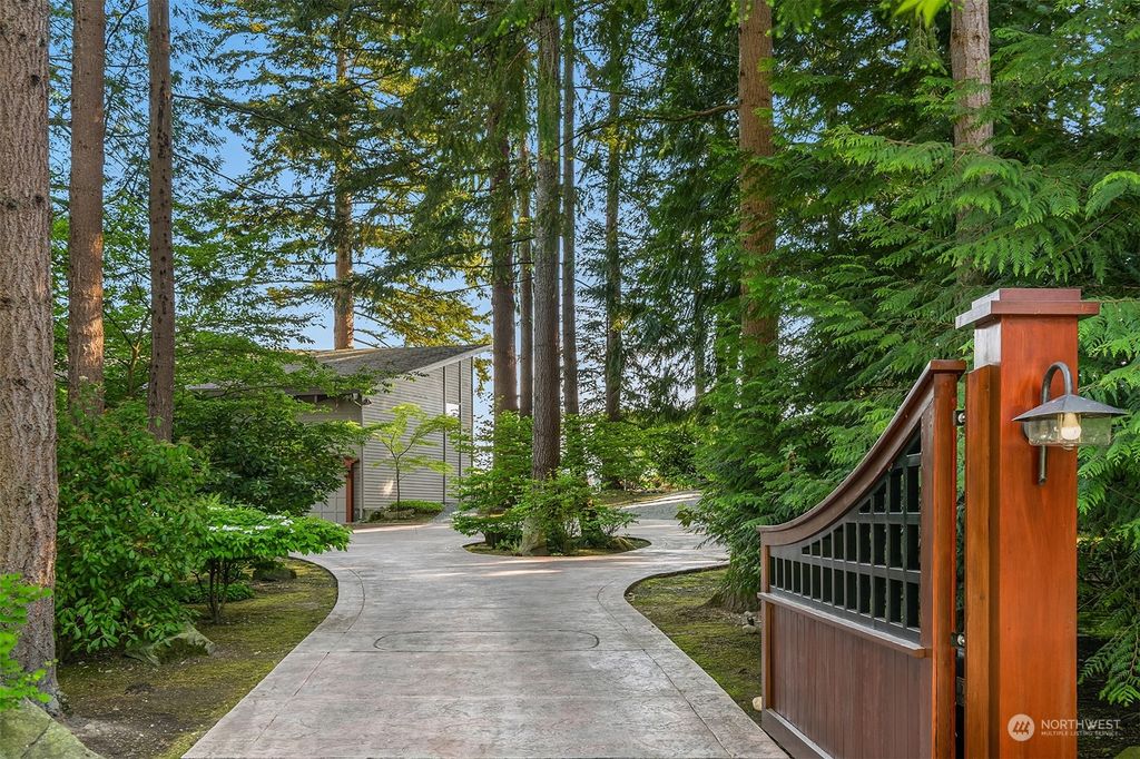 Photo of 6710 128th Street SW, Edmonds, WA 98026 (MLS # 2072773)