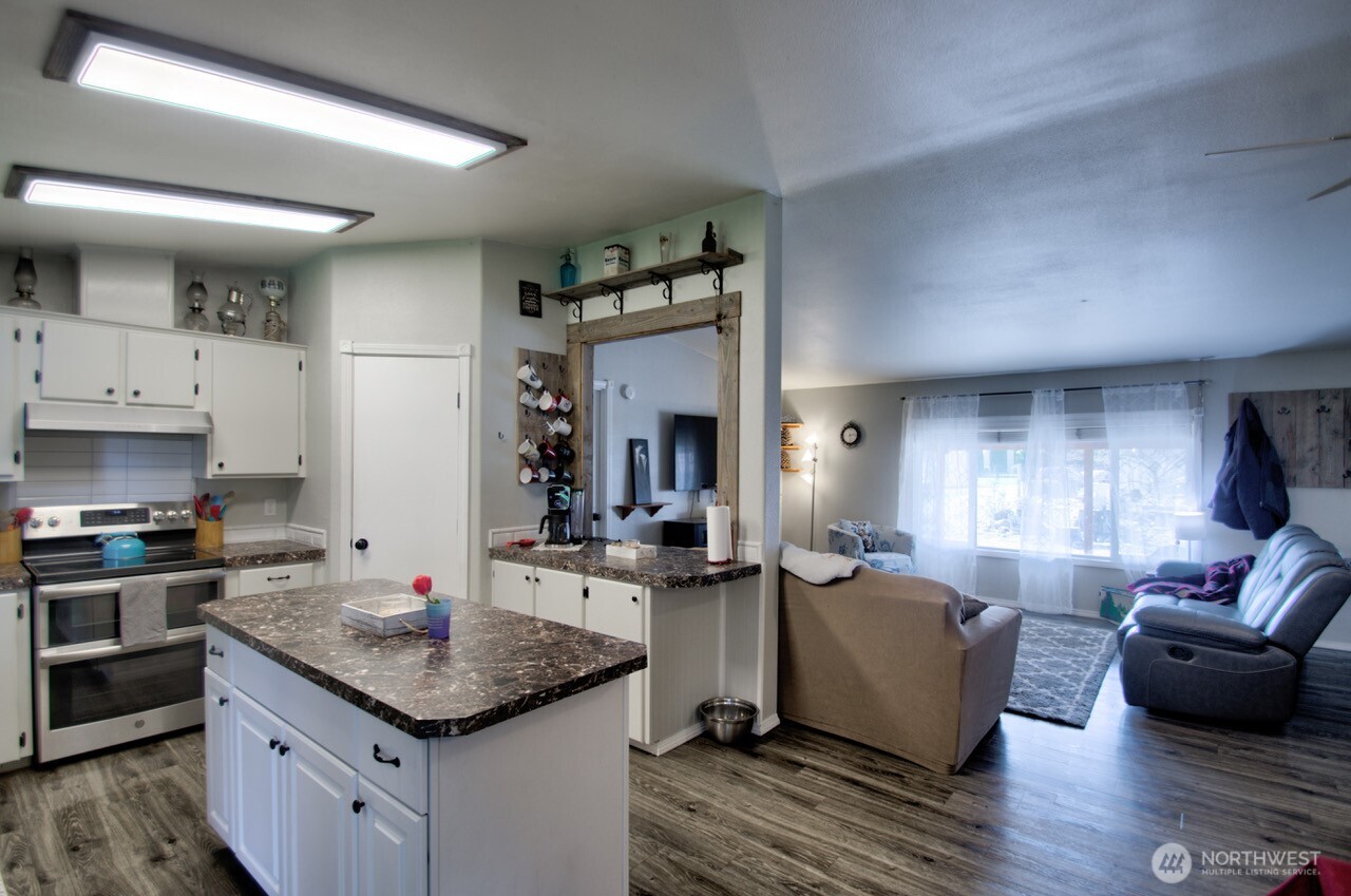 18434 Apricot Street SW