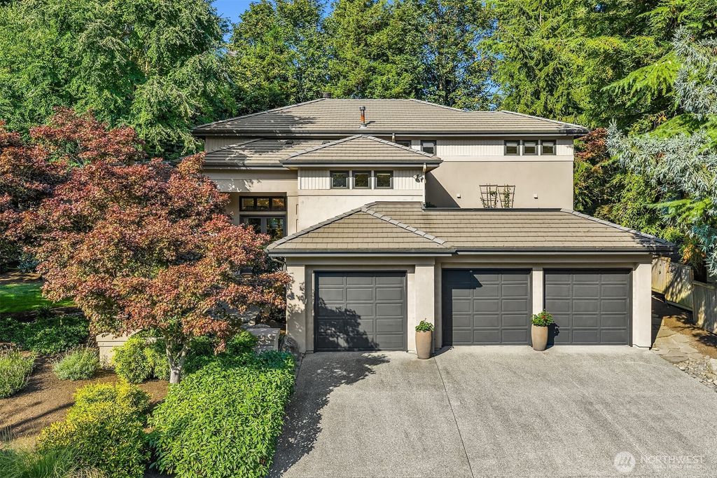 Photo of 7250 92nd Avenue SE, Mercer Island, WA 98040 (MLS # 2427227)