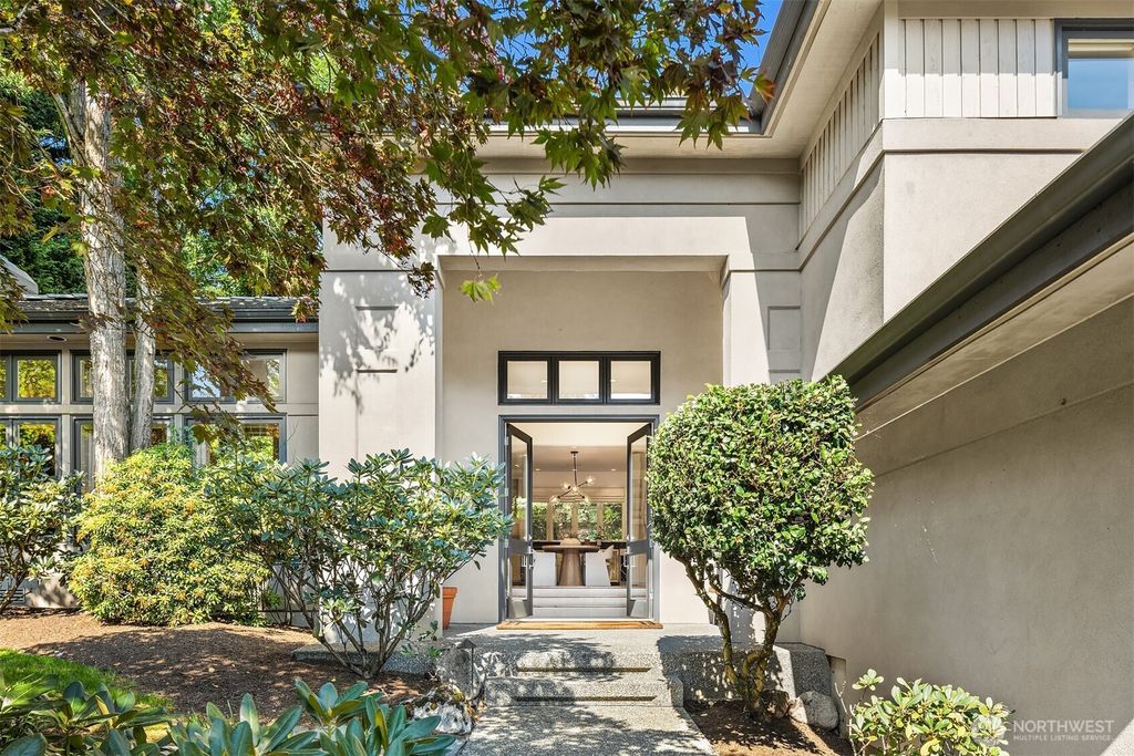 Photo of 7250 92nd Avenue SE, Mercer Island, WA 98040 (MLS # 2427227)