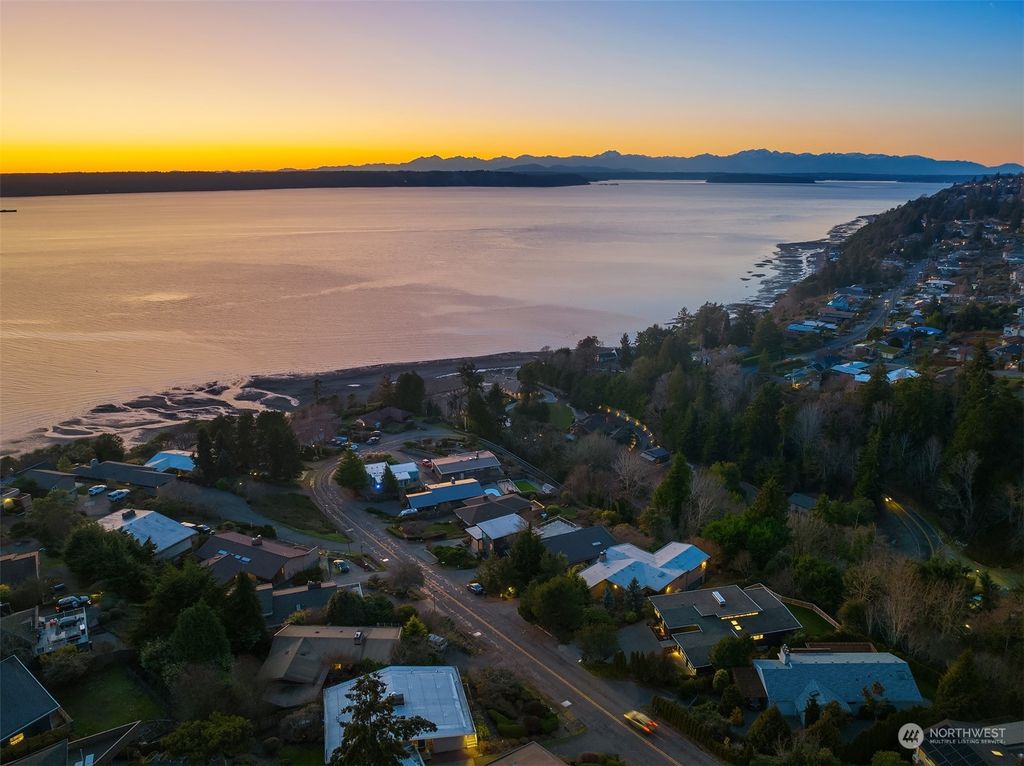 Photo of 12660 Shorewood Drive SW, Burien, WA 98146 (MLS # 2031239)