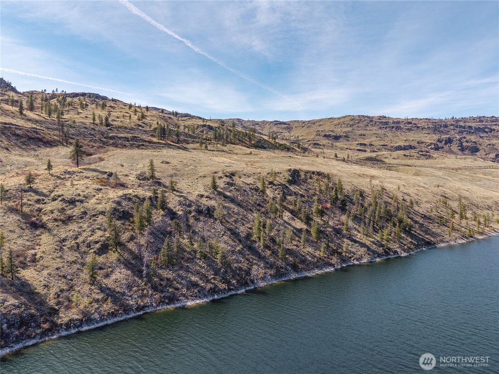 Photo of 0 Columbia River Road, Okanogan, WA 98840 (MLS # 2499409)