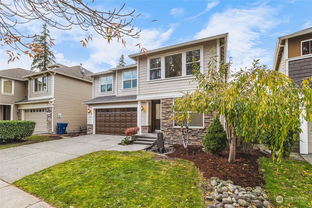 Photo of 6921 115th Court SE, Newcastle, WA 98056 (MLS # 2309159)