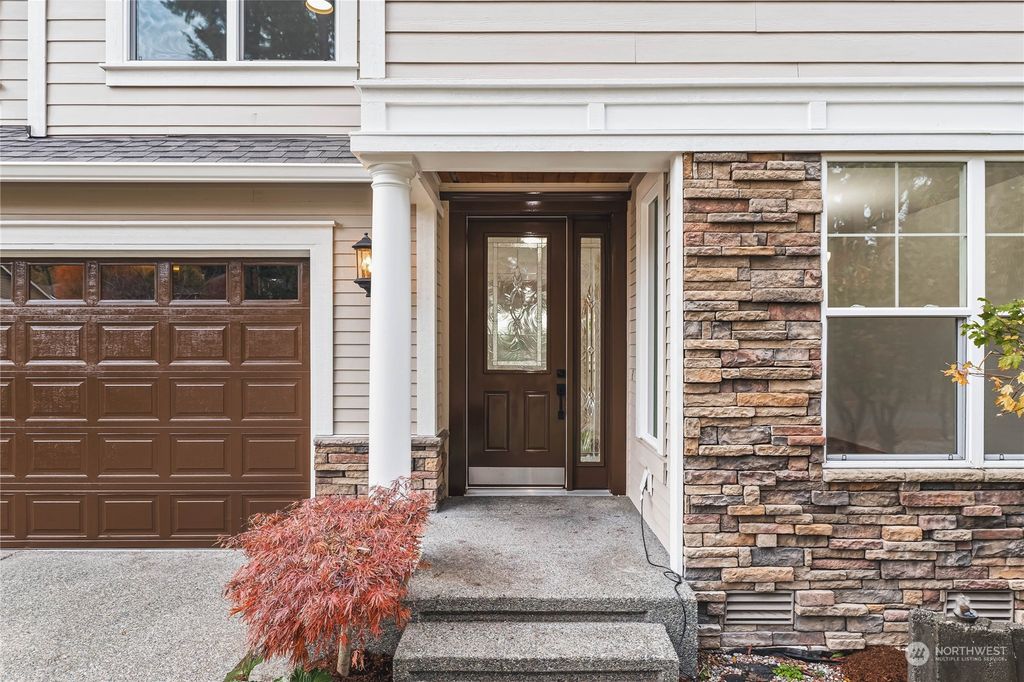 Photo of 6921 115th Court SE, Newcastle, WA 98056 (MLS # 2309159)