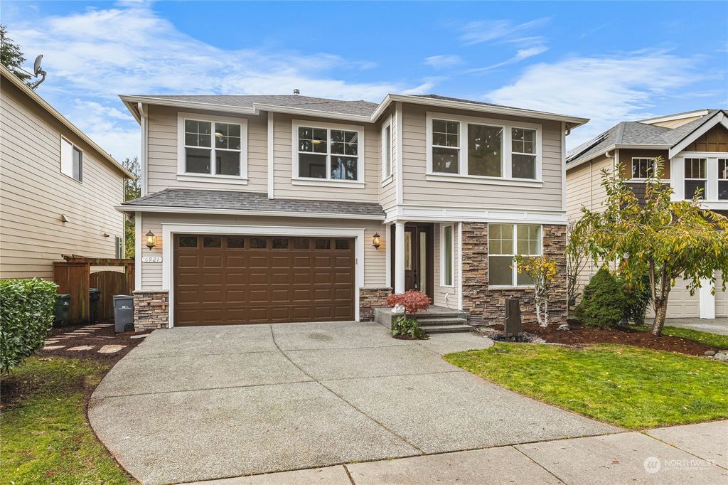 Photo of 6921 115th Court SE, Newcastle, WA 98056 (MLS # 2309159)