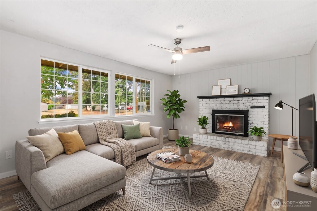 Photo of 236 Kingham Street SE, Lacey, WA 98503 (MLS # 2574782)