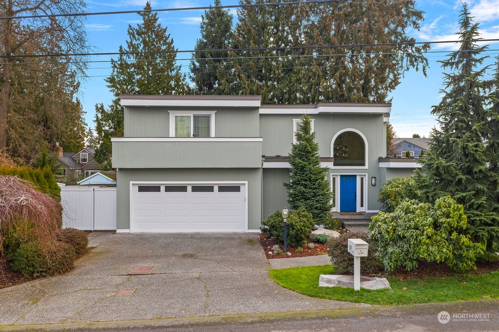 Photo of 2256 71st Avenue SE, Mercer Island, WA 98040 (MLS # 2040514)