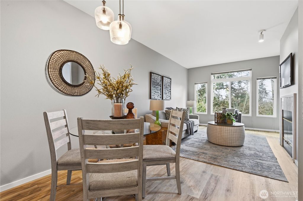 Photo of 6649 SE Cougar Mountain Way, Bellevue, WA 98006 (MLS # 2494591)