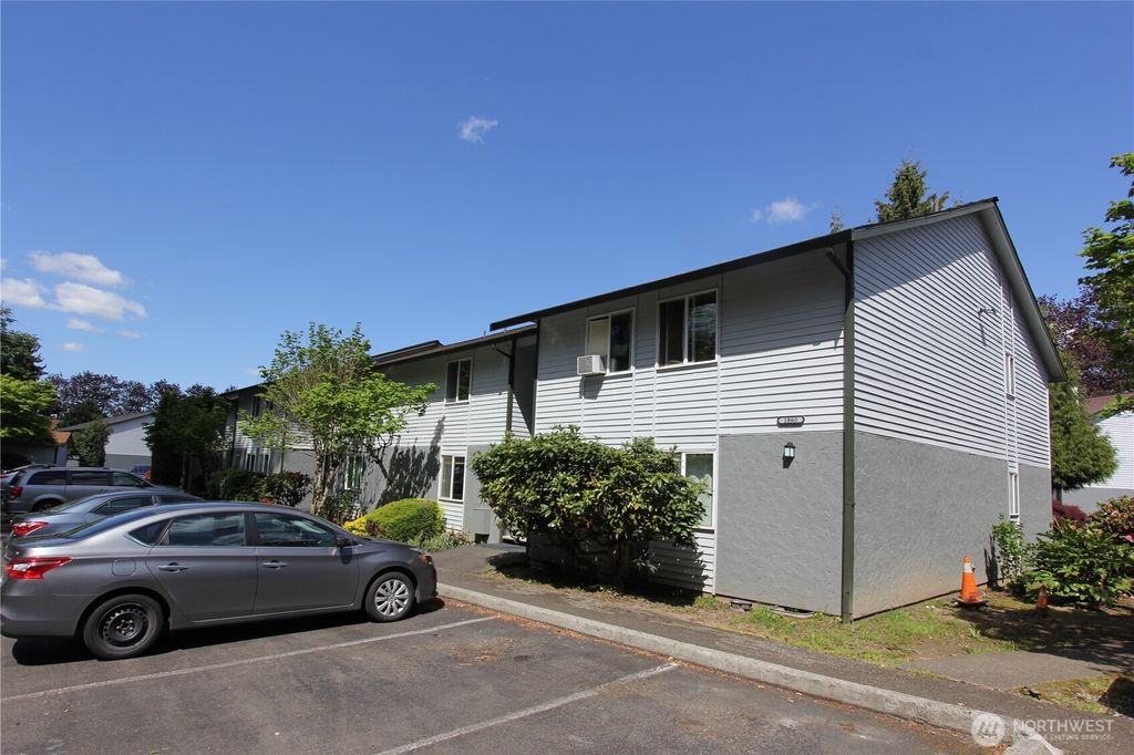 Photo of 1840 Central Place S #G-71, Kent, WA 98030 (MLS # 2359089)