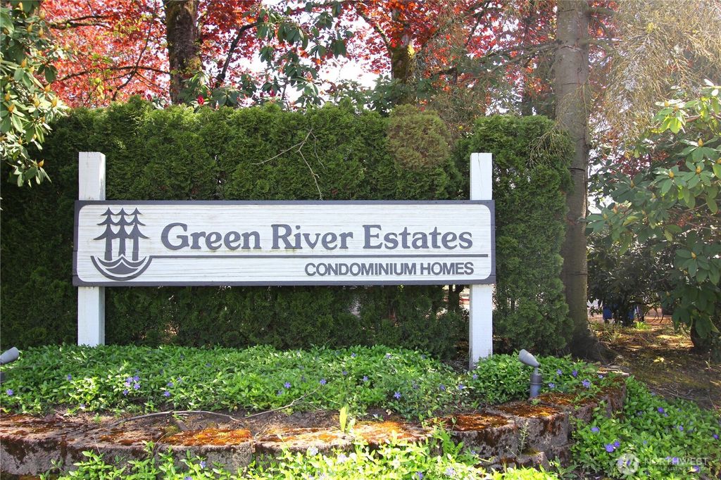 Photo of 1840 Central Place S #G-71, Kent, WA 98030 (MLS # 2359089)