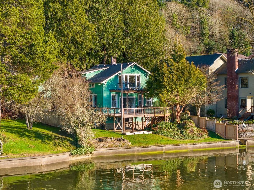 Photo of 1323 East Bay Drive NE, Olympia, WA 98506 (MLS # 2485166)