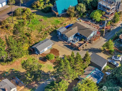 Photo of 1121 228th Lane, Ocean Park, WA 98640 (MLS # 2443601)