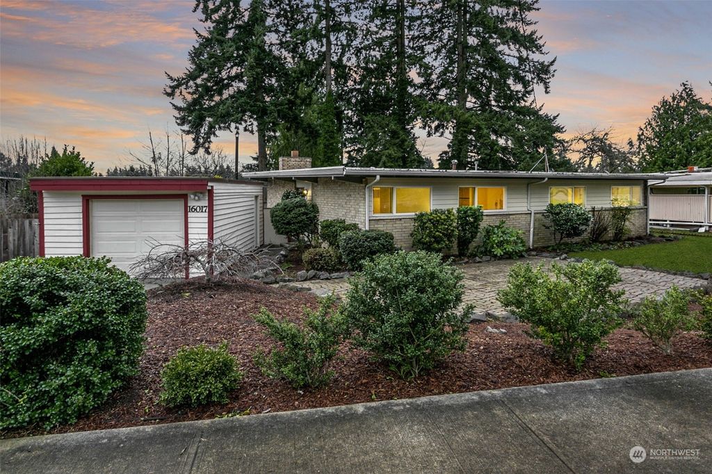 Photo of 16017 Lake Hills Boulevard, Bellevue, WA 98008 (MLS # 2190281)