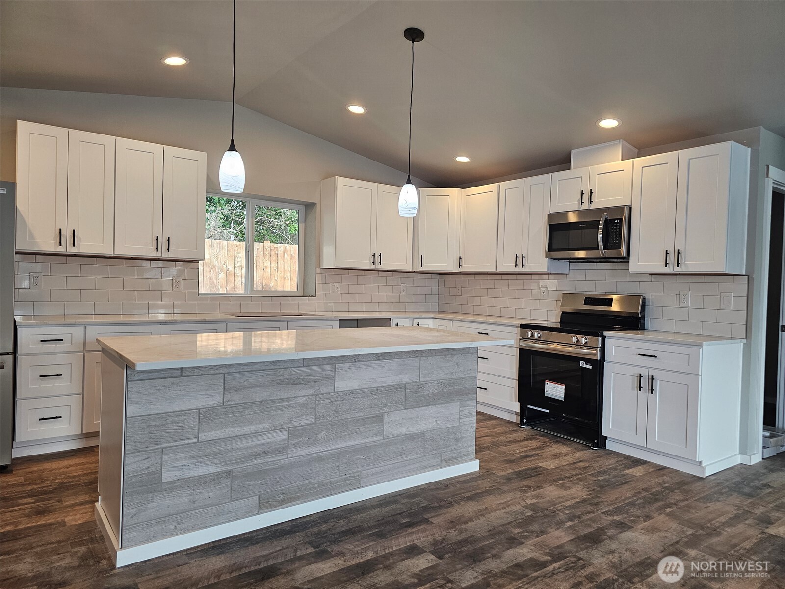 16 Pebble Creek Court