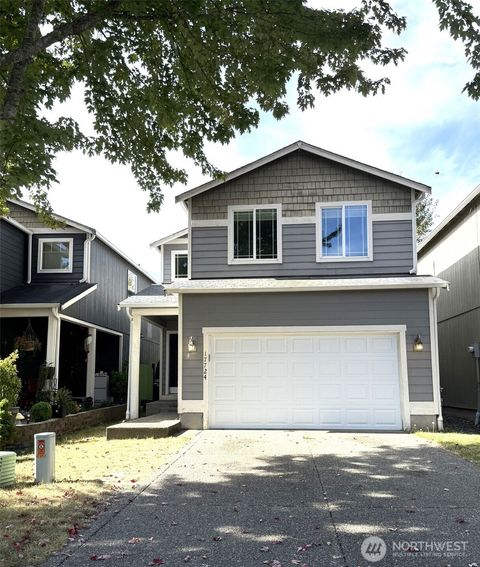Photo of 17724 72ND Avenue E, Puyallup, WA 98375 (MLS # 2445008)
