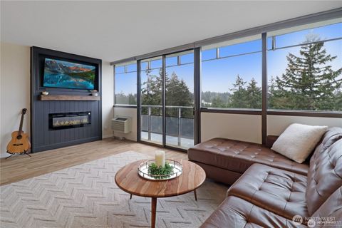 Photo of 1910 Evergreen Park Drive SW #905, Olympia, WA 98502 (MLS # 2450879)