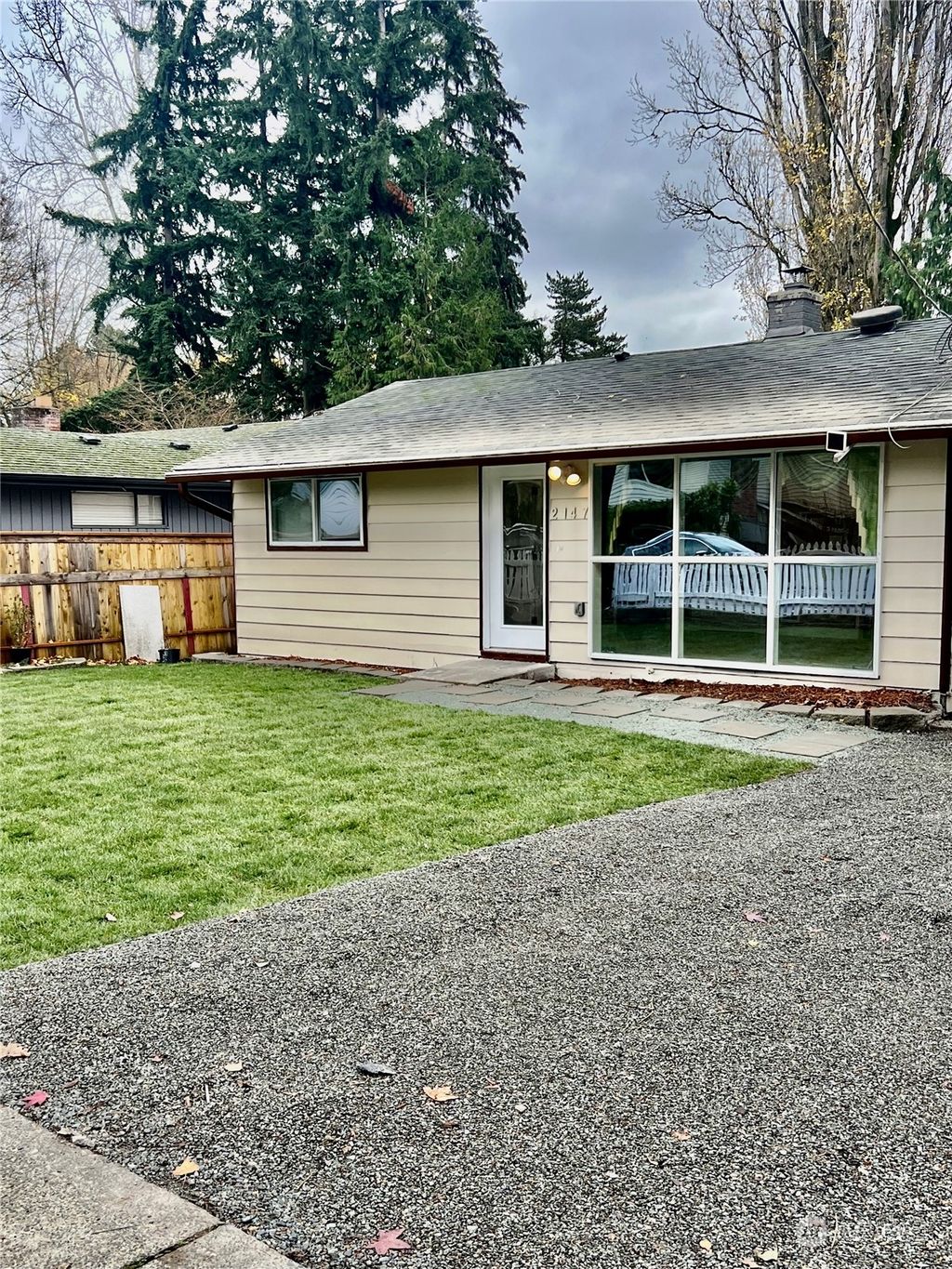 Photo of 2147 N 155th Street, Shoreline, WA 98133 (MLS # 2296470)