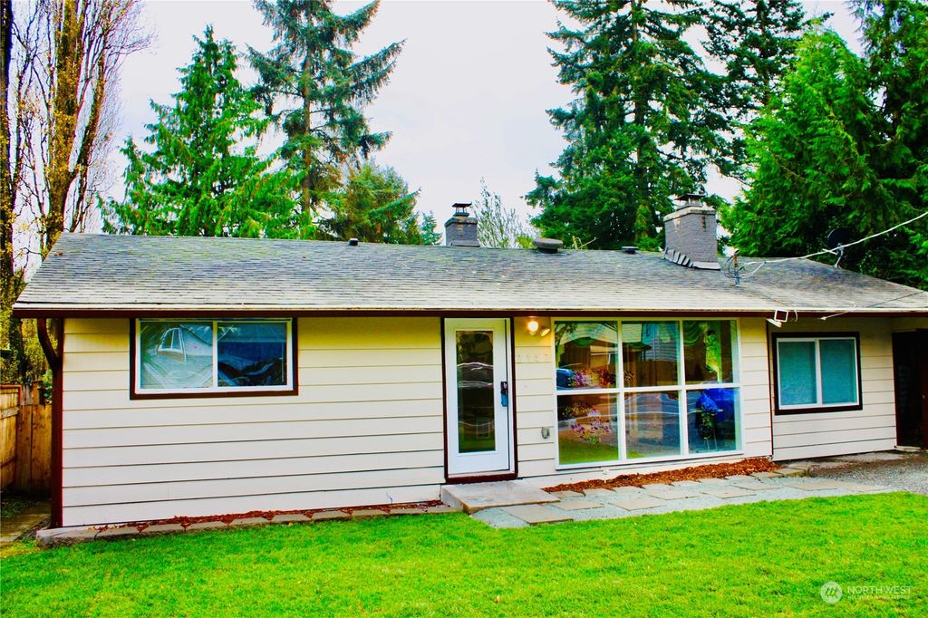 Photo of 2147 N 155th Street, Shoreline, WA 98133 (MLS # 2296470)