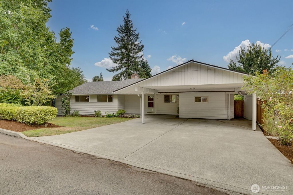 Photo of 75 157th Avenue SE, Bellevue, WA 98008 (MLS # 2424359)