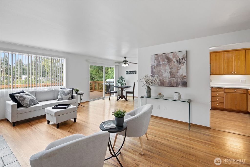 Photo of 75 157th Avenue SE, Bellevue, WA 98008 (MLS # 2424359)