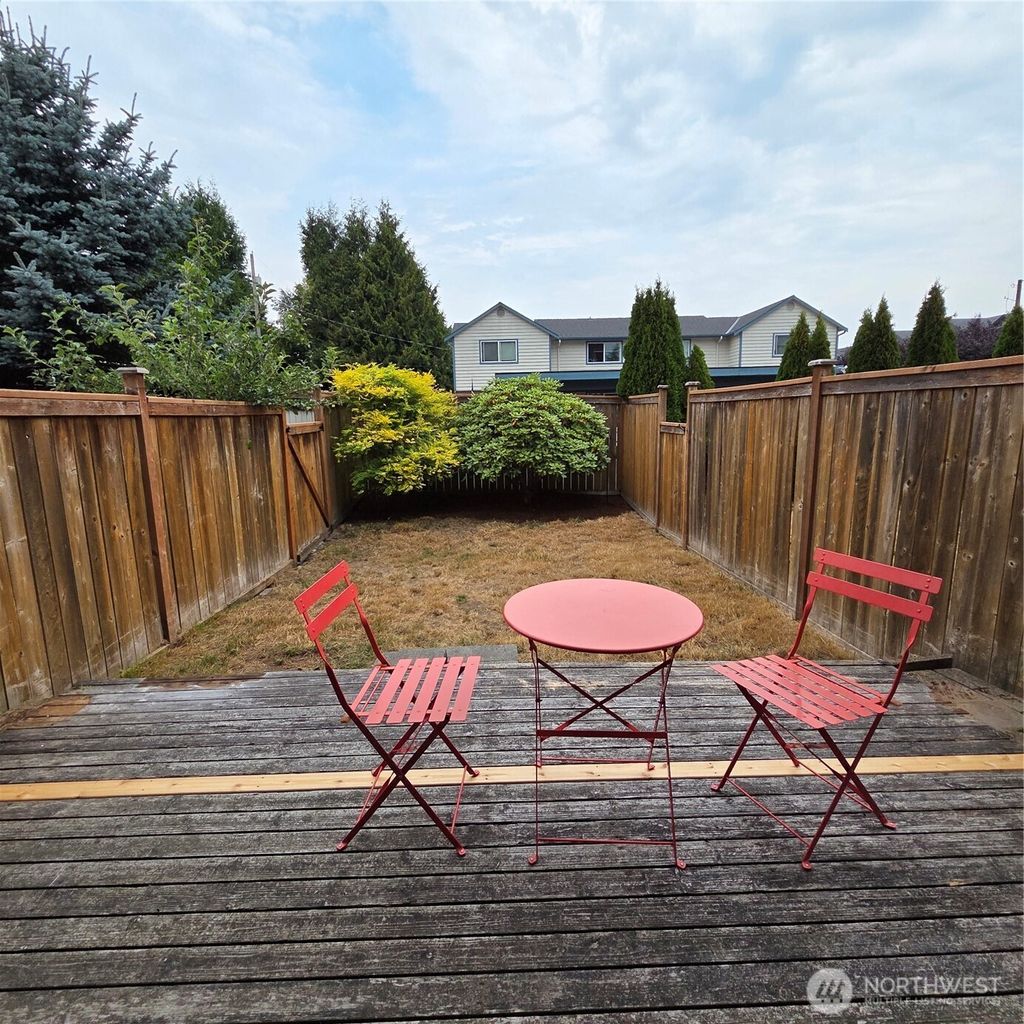 Photo of 15708 Admiralty Way #C, Lynnwood, WA 98087 (MLS # 2421517)