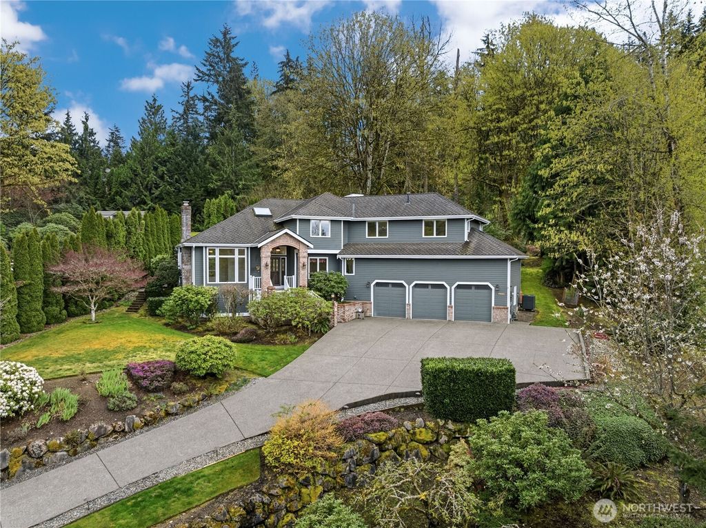 Photo of 18605 SE 174th Way, Renton, WA 98058 (MLS # 2505897)