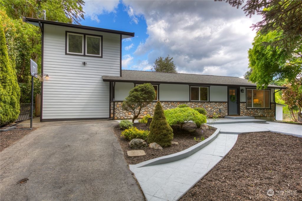 Photo of 20515 86th Avenue SE, Snohomish, WA 98296 (MLS # 2232056)