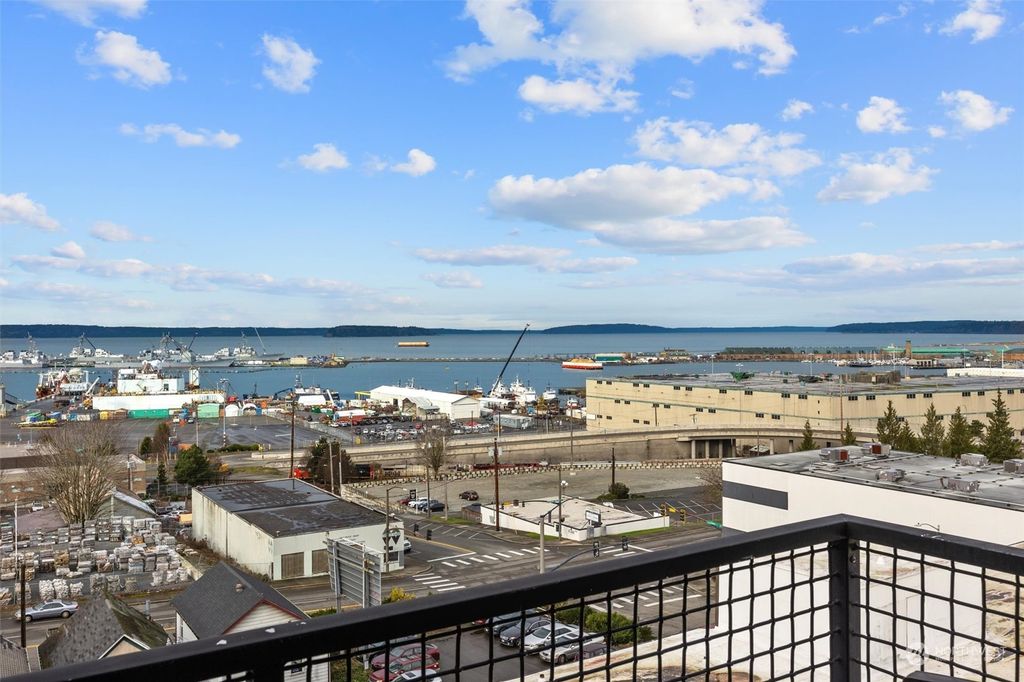 Photo of 2818 Grand Avenue #B612, Everett, WA 98201 (MLS # 2317736)