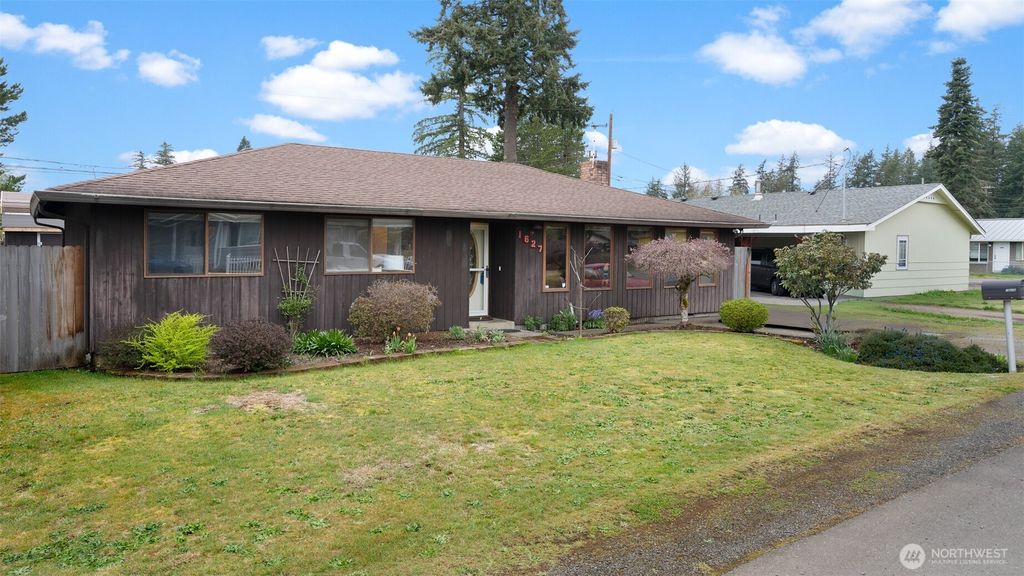 Photo of 1627 Monroe Street, Shelton, WA 98584 (MLS # 2503757)