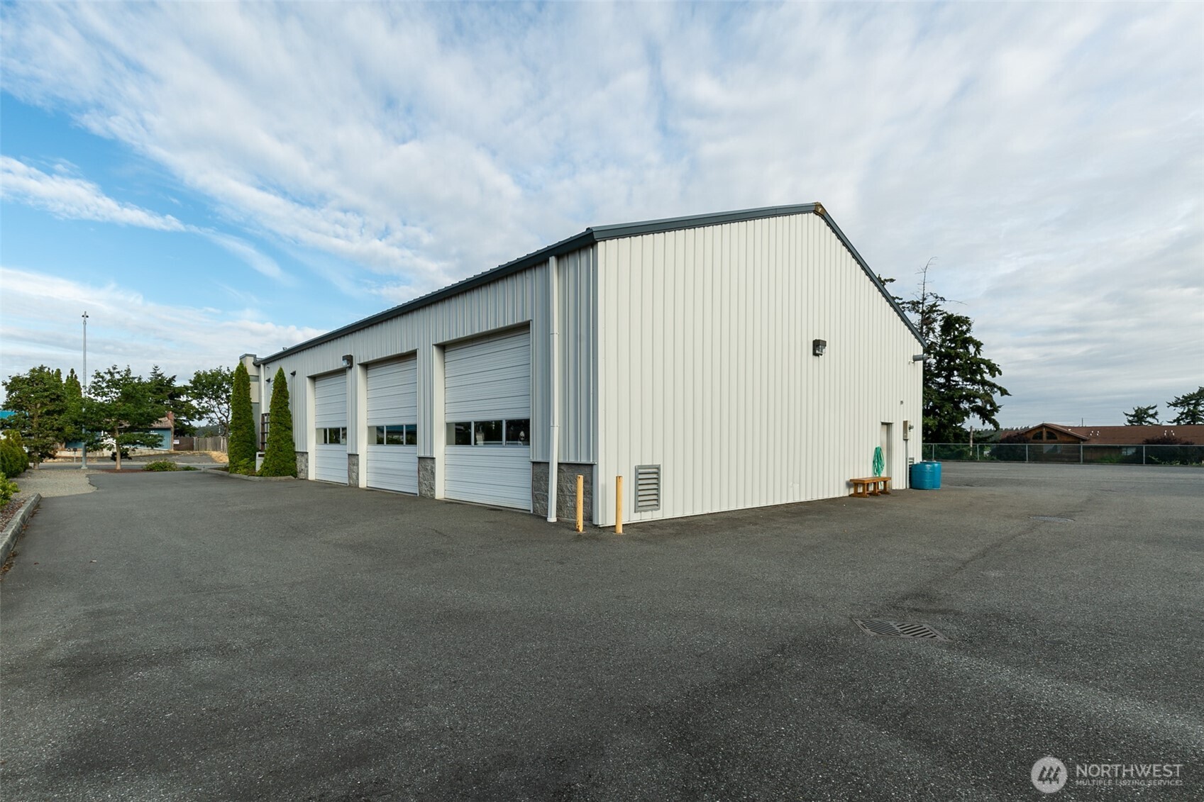152 E Midway Boulevard