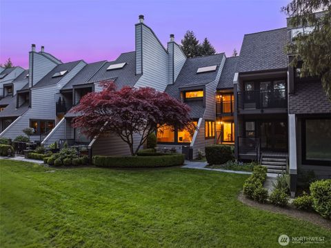 Photo of 10327 NE 19th Place, Bellevue, WA 98004 (MLS # 2518005)