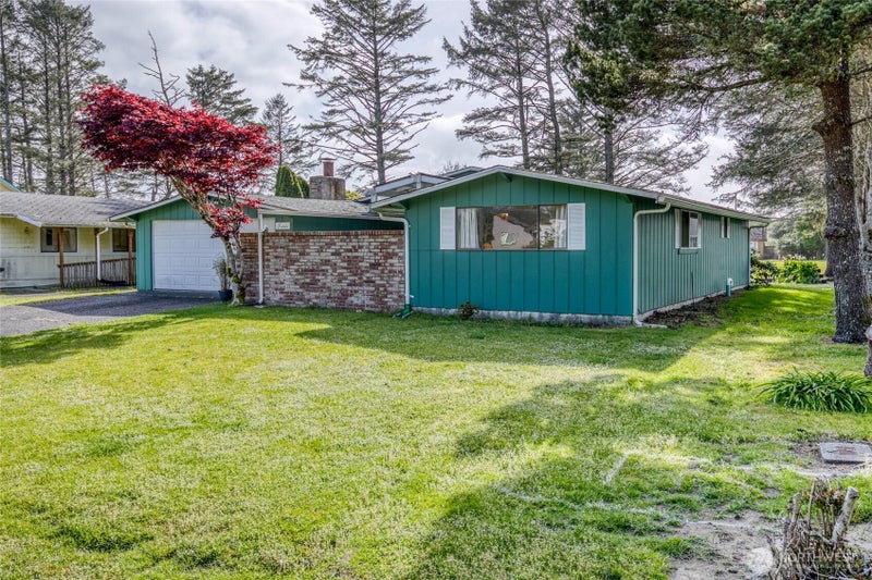 483 Dolphin Avenue NE